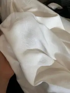 Vải Linen Bột Là Gì? Ưu Nhược Điểm Và Cách Chọn 9 484945333_1173528577778981_8168073236977419178_n